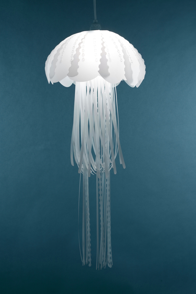 pendant-lighting-creates-undersea-world-of-jellyfish-1.jpg