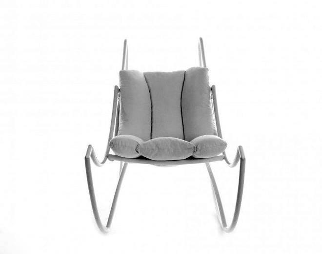 tubular-rocking-chair-ali-di-luna-stefania-vola-3.jpg